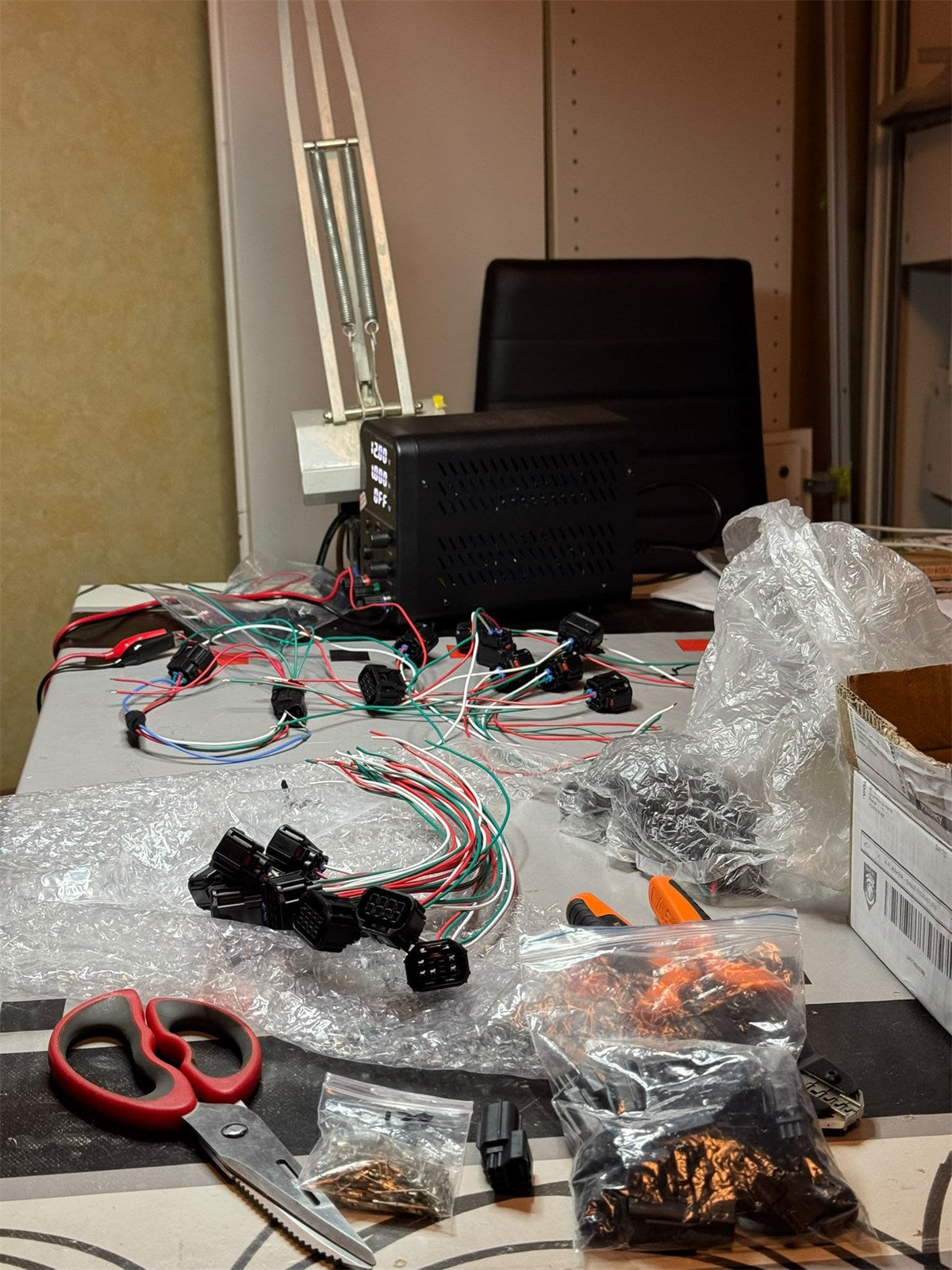 Fabrication des adaptateurs connectique à l'atelier